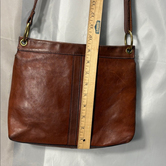(Used) Fossil Rich Brown Leather Crossbody Bag
In Excellent Condition! - Picture 4 of 13